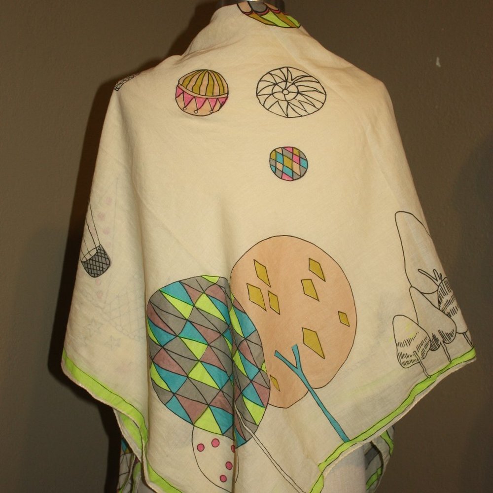 RARE BECK SONDERGAARD LARGE SCARF LOVELY PARK DESIGN BALLONS KITES TREES